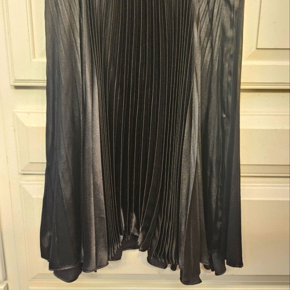 After 5pm, Pleated Dress - Picture 11 of 13